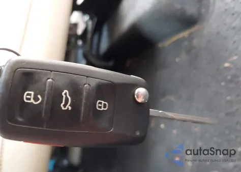 2017 Volkswagen Passat 1.8T R-Line z USA, uszkodzony, nr VIN 1VWDT7A39HC055094